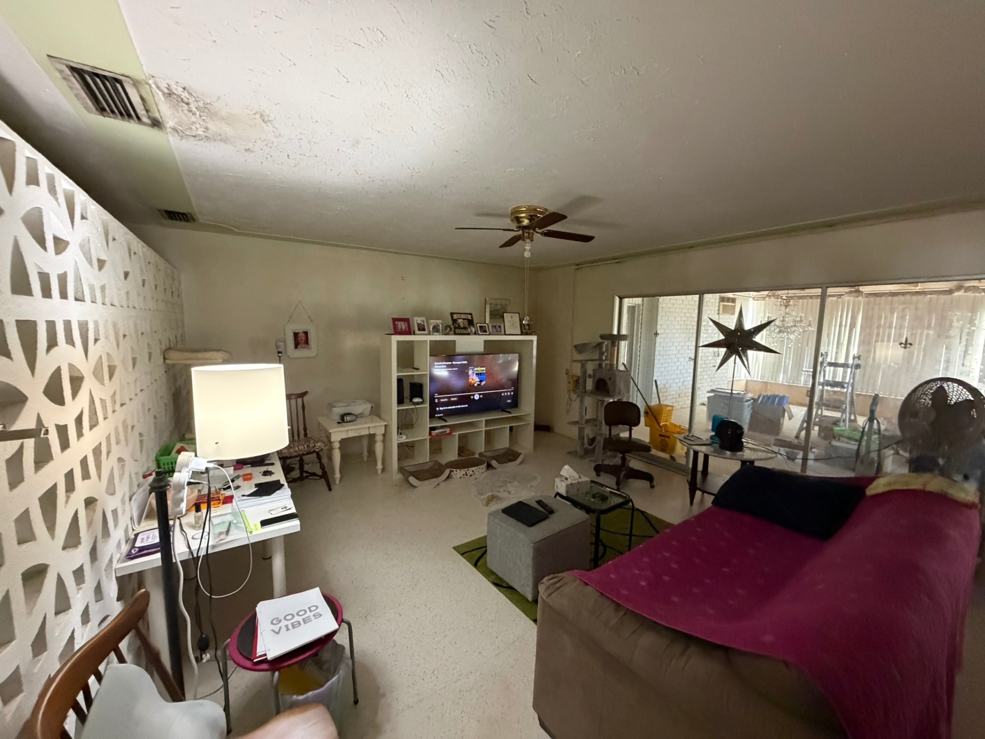 Family room โ Palma Sola off-market listing photo 7