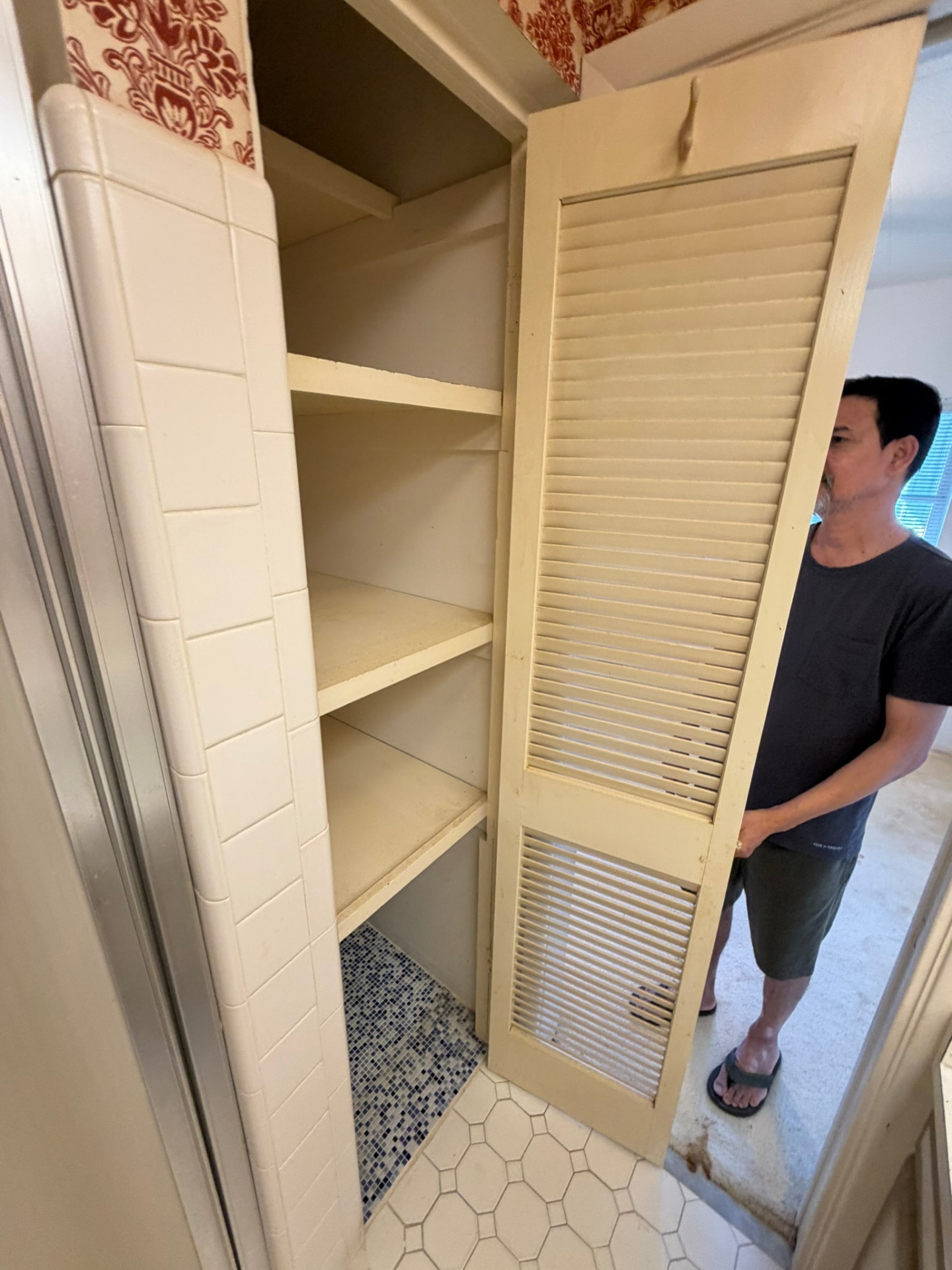 Guest bath linen storage โ Palma Sola off-market listing photo 35
