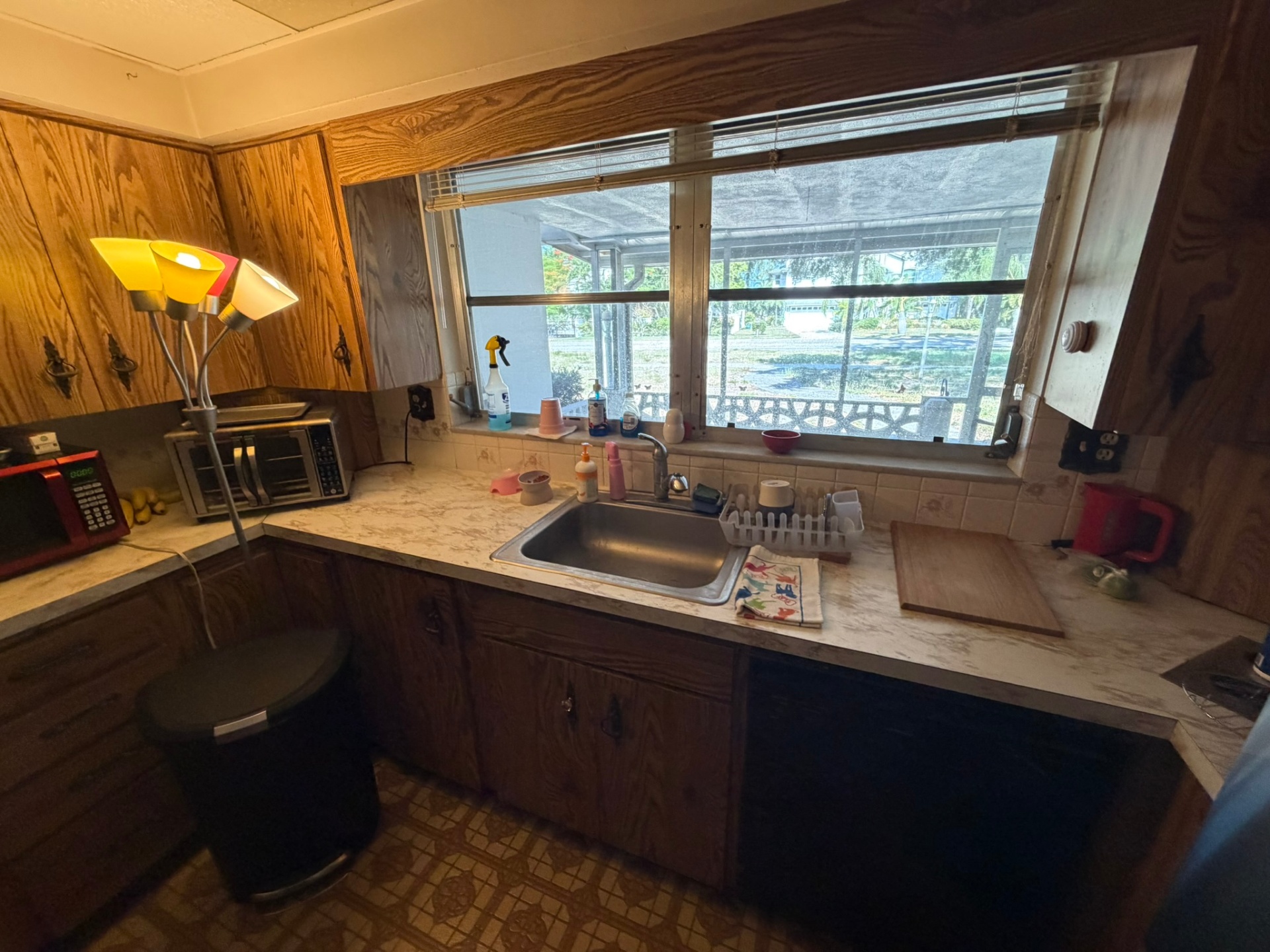Kitchen โ Palma Sola off-market listing photo 21