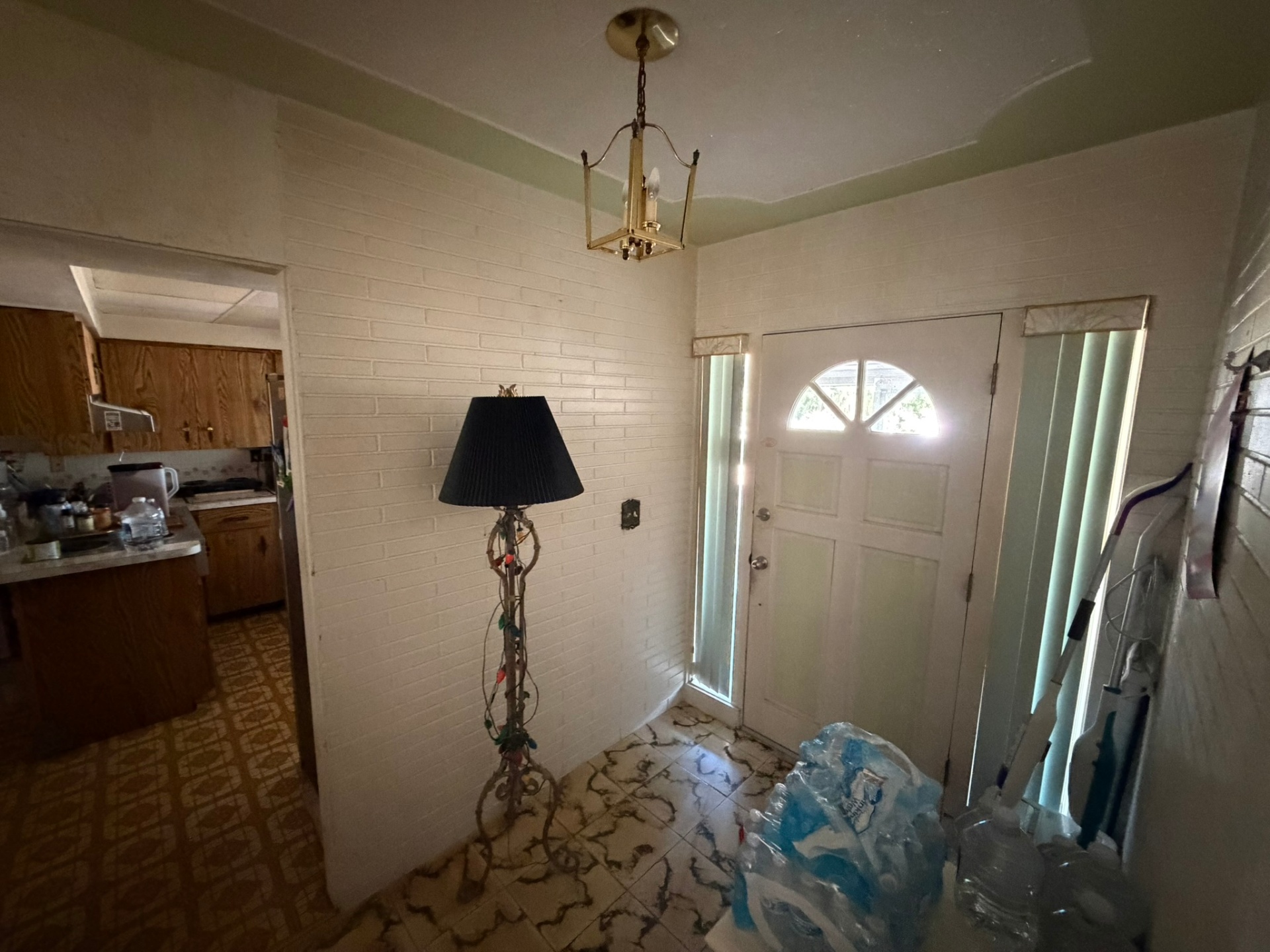 Entry foyer โ Palma Sola off-market listing photo 30